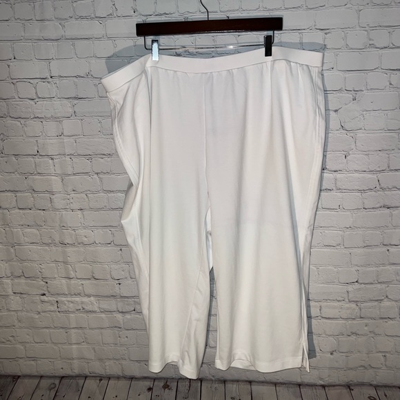 Avenue Forte Capri White Pants size 30/32 - Picture 2 of 6